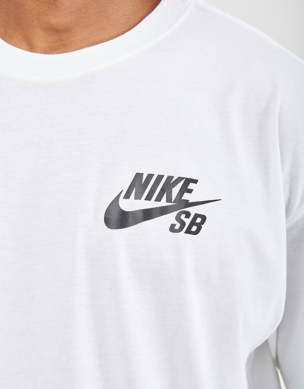 Nike SB Logo T-Shirt - White/Black - Image 4